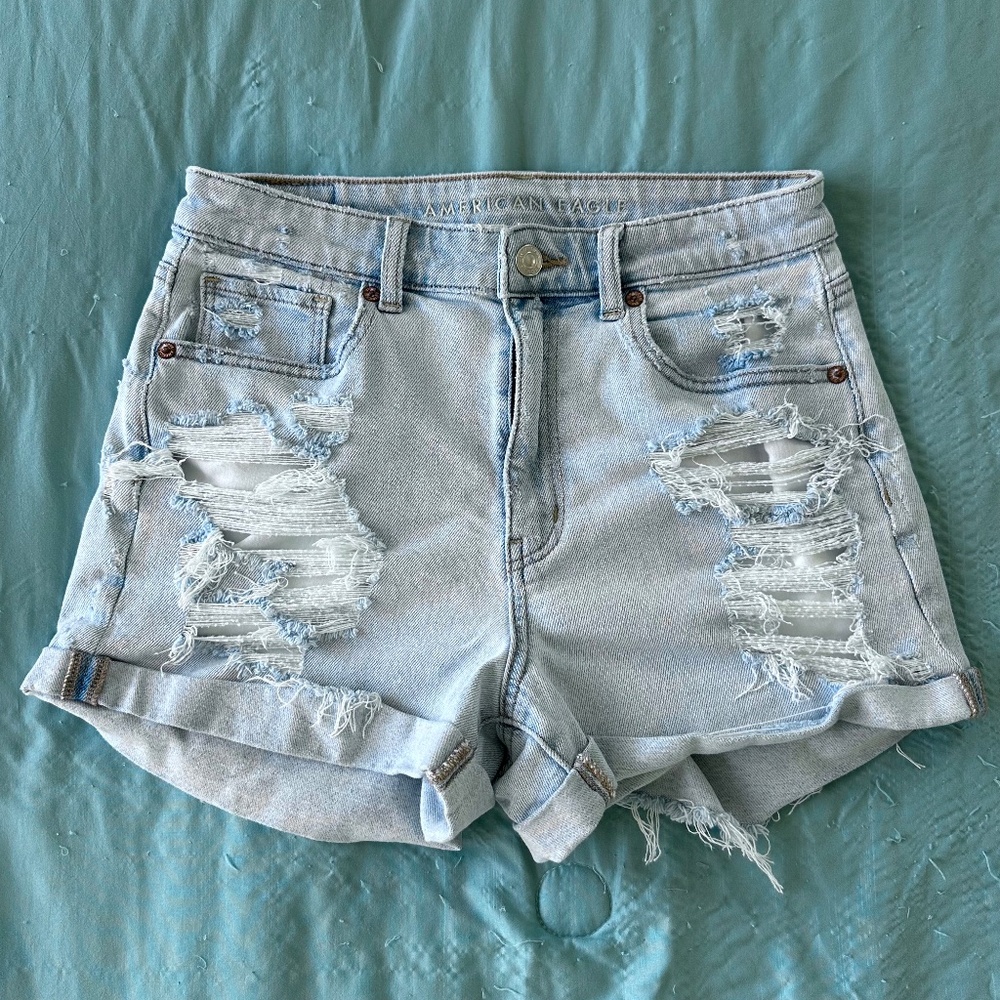 American Eagle Denim Light Blue Mom Shorts Distressed